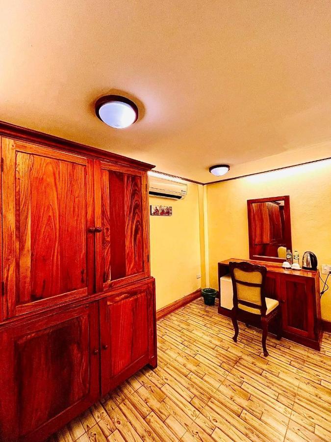 Vieng Savanh II Hotel Luang Prabang Exterior photo